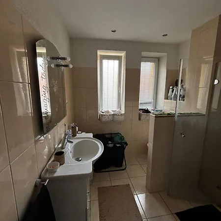 Stylish 2 Bedroom Apartamento